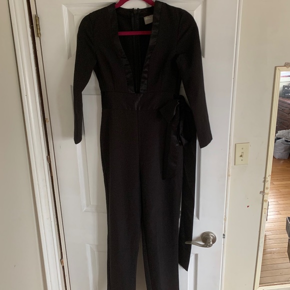 NWOT never worn ASOS Low Cut Tuxedo Style Jumpsuit, Size 2 - Picture 1 of 9